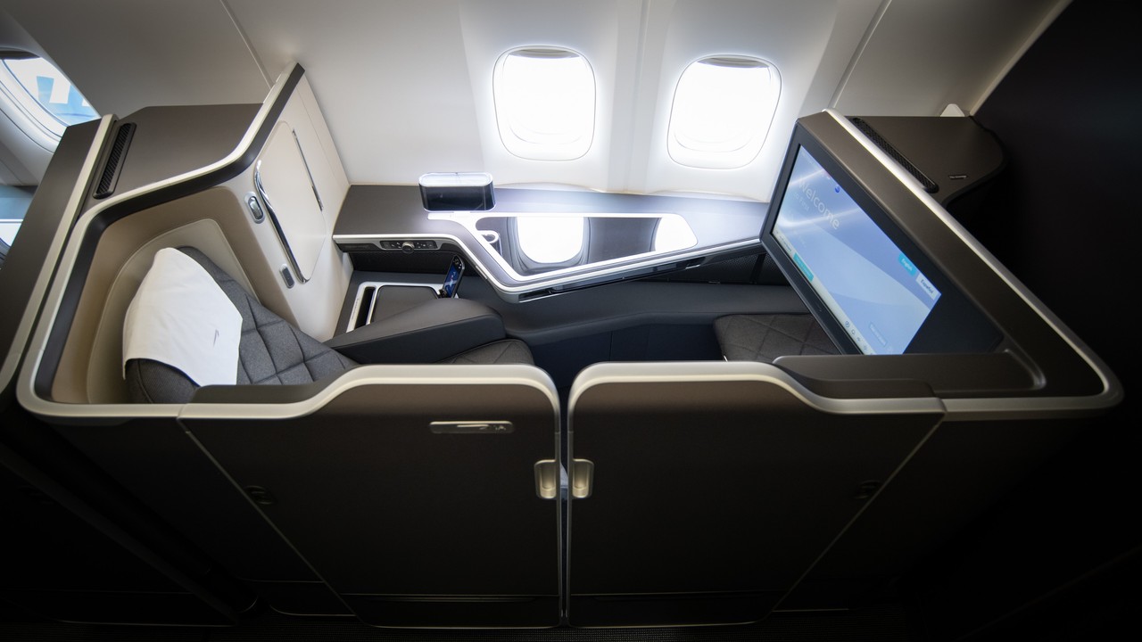 British Airways 777-300ER cabin