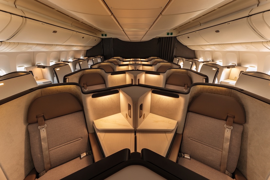 Cathay Pacific 777-300ER cabin