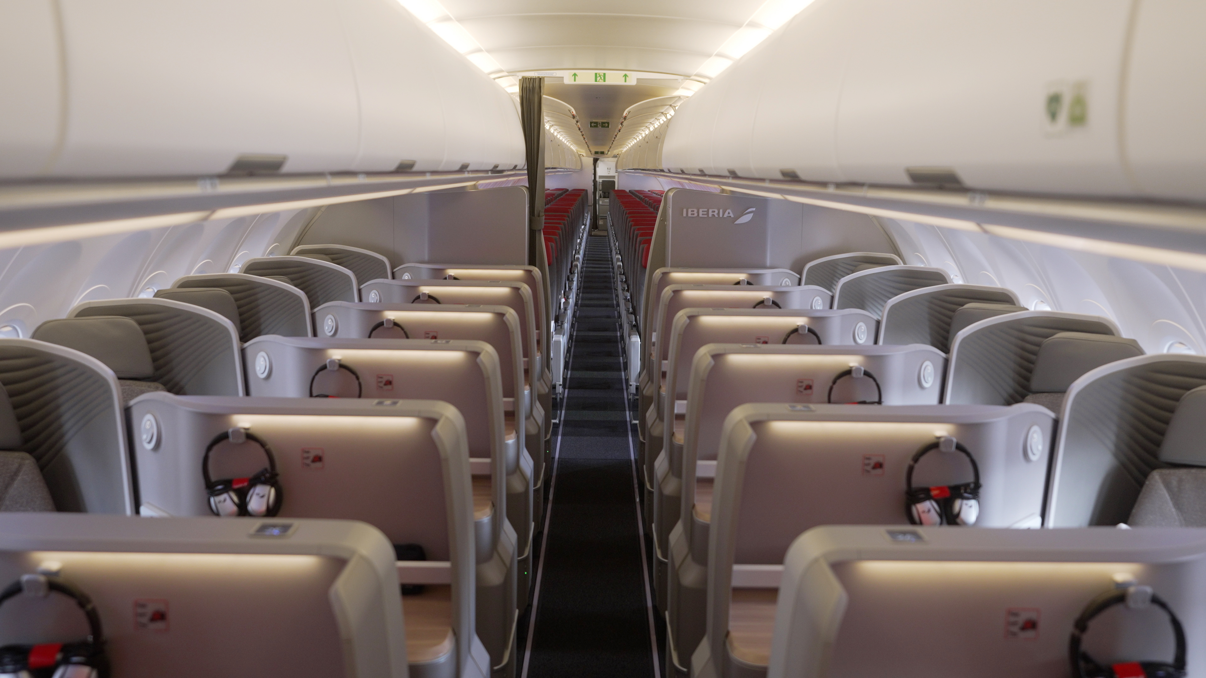 Iberia A321neo/LR/XLR cabin