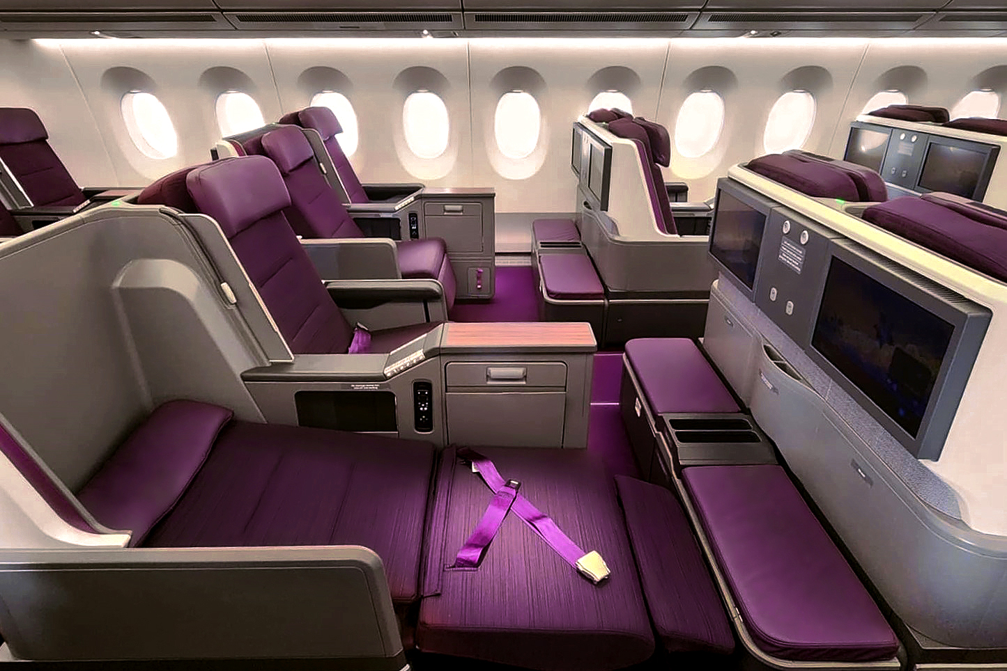 Thai Airways A350-900 cabin